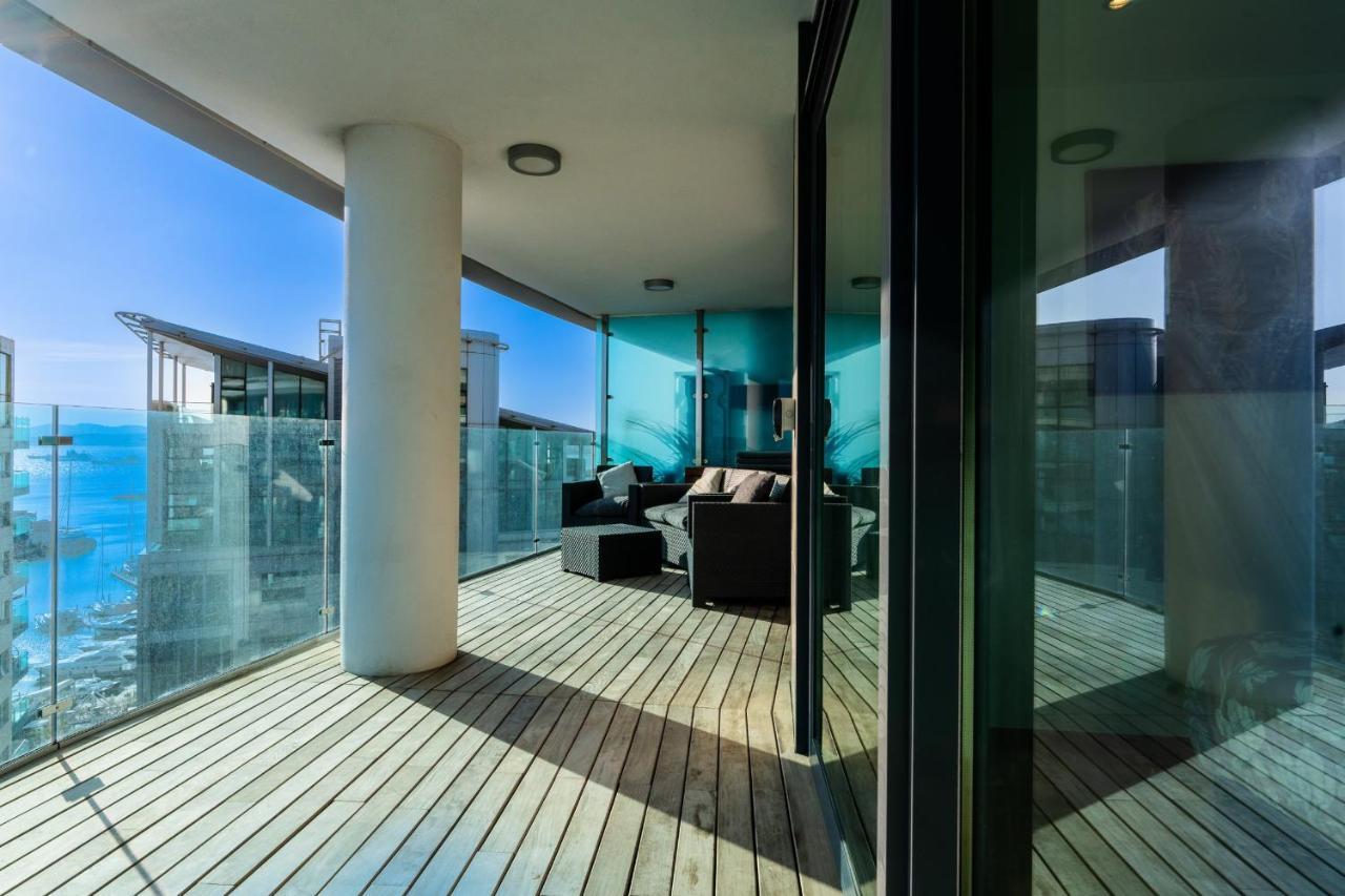 Seaside Serenity Oasis - High Floor - Stunning Views Gibraltar Eksteriør billede